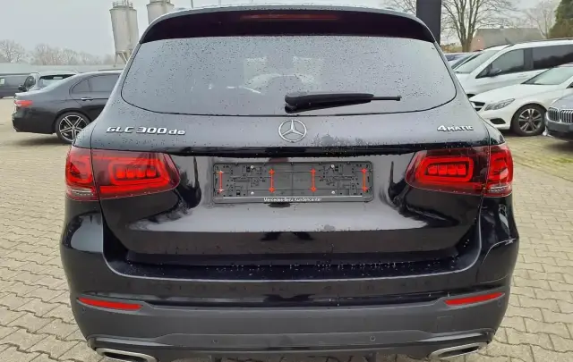 Mercedes-Benz GLC 300de 2.0 Plug-in Hybrid 4Matic "AMG Line"