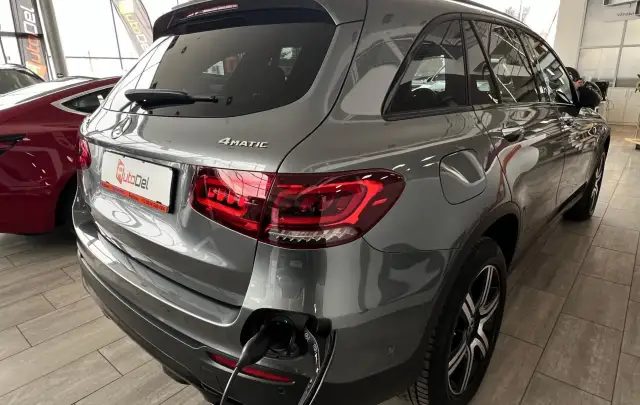 Mercedes-Benz GLC 300e 2.0 Plug-in Hybrid 4MATIC G-Tronic