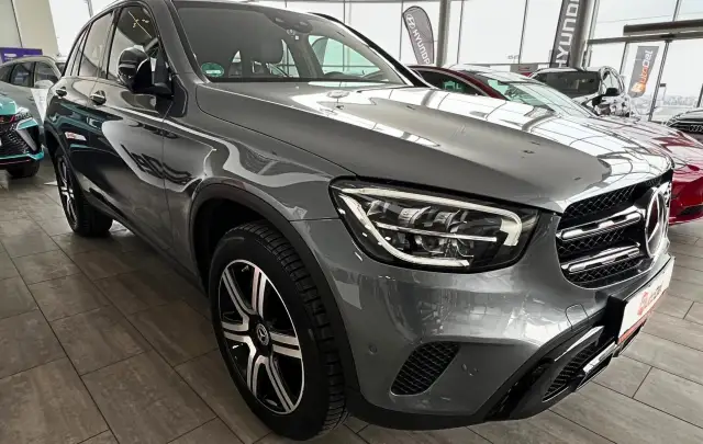 Mercedes-Benz GLC 300e 2.0 Plug-in Hybrid 4MATIC G-Tronic