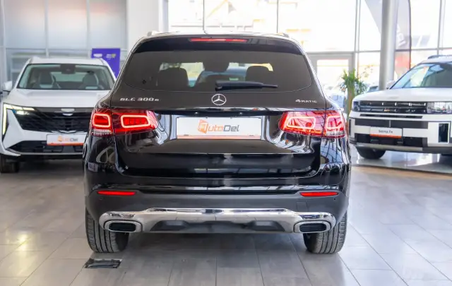 Mercedes-Benz GLC 300e 2.0 Plug-in Hybrid 4MATIC G-Tronic