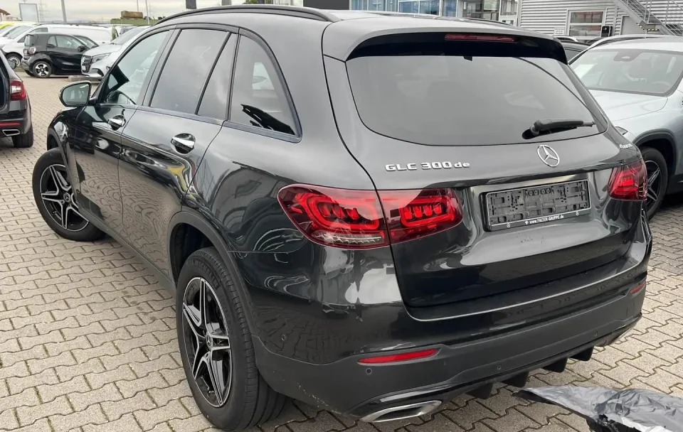 Mercedes-Benz GLC "AMG Line" 300de 2.0 Plug-in 4MATIC 9G-Tronic