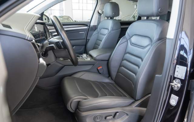 Volkswagen Touareg 3.0TDI 286CP 4x4 Tiptronic