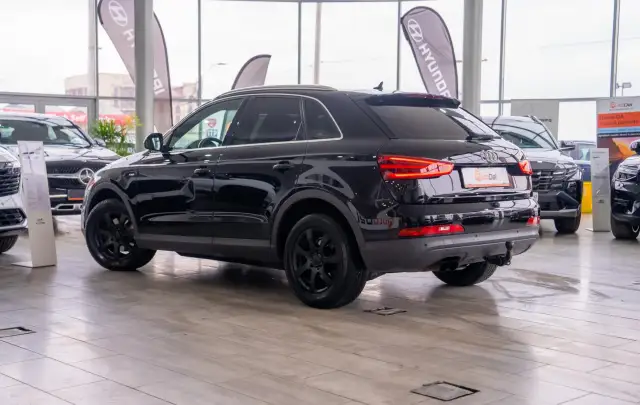 Audi Q3 2.0TFSI Quattro 6MT "S-Line"