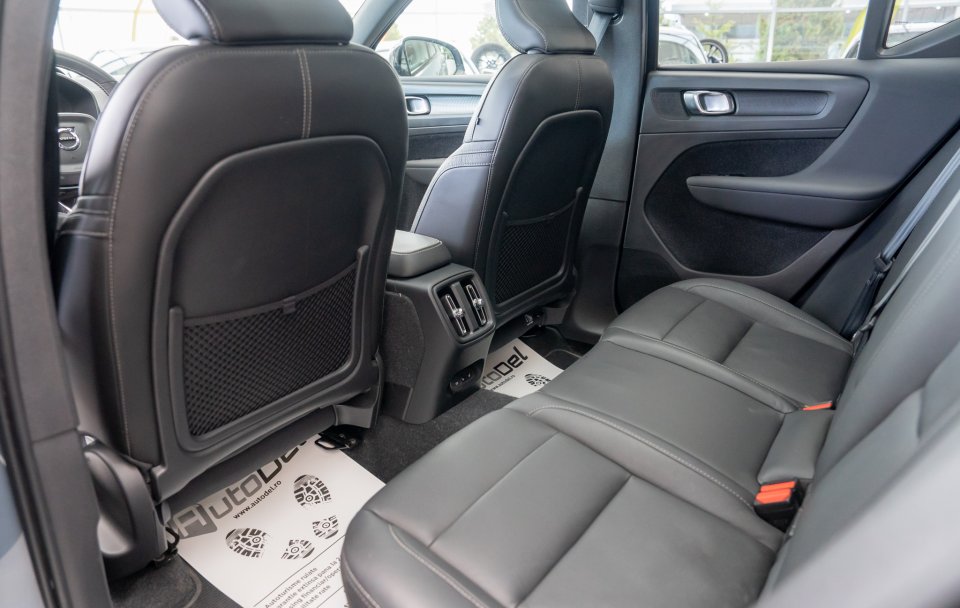 Volvo XC40 P8 AWD Twin Engine "Recharge"