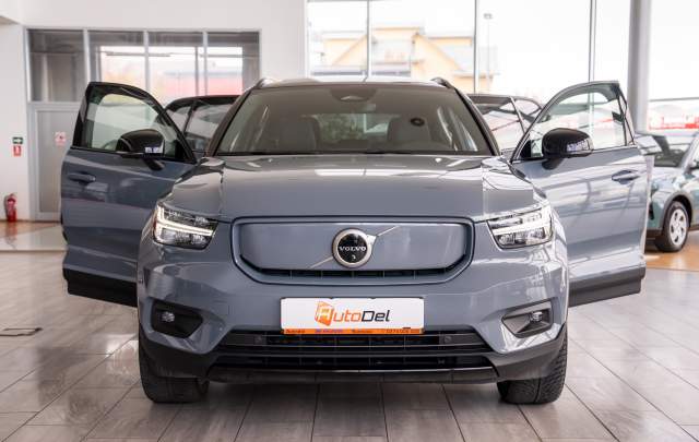 Volvo XC40 P8 AWD Twin Engine "Recharge"