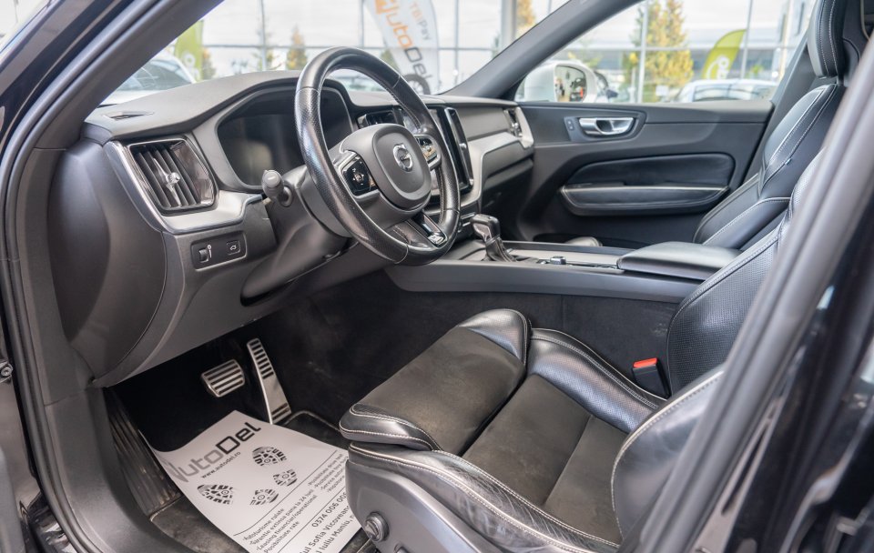 Volvo XC60 R-Design 2.0 D4 AWD