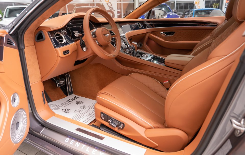 Bentley Continental GT V8