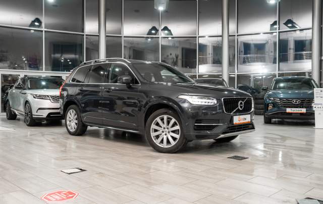 Volvo XC90 2.0d D5 AWD Geartronic - 2019