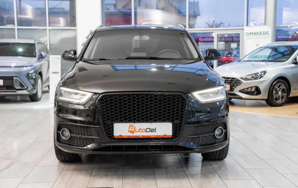 Audi Q3 2.0TDI Quattro S-Tronic "S-Line"