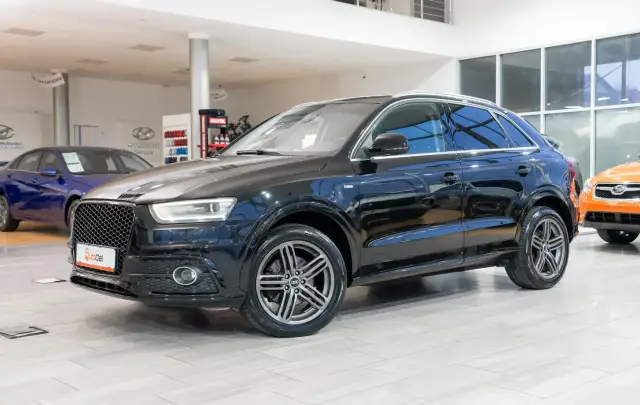 Audi Q3 2.0TDI Quattro S-Tronic "S-Line"