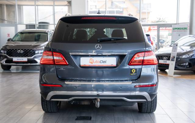 Mercedes-Benz M-Class 350CDI 4Matic