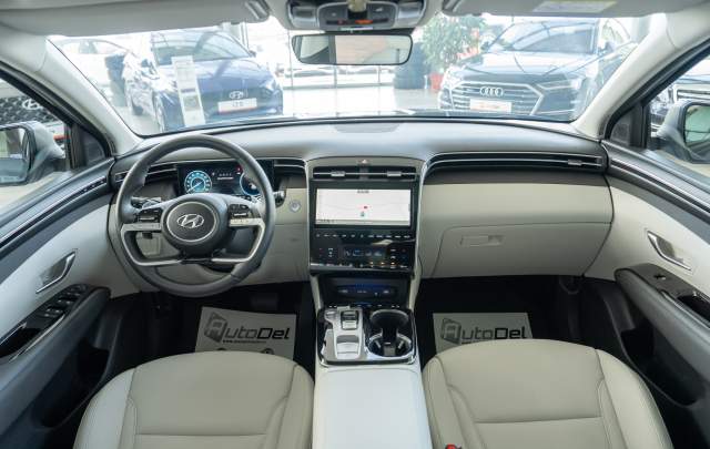 Hyundai Tucson 1.6T-GDI Hybrid 4WD Automat