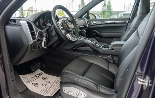 Porsche Cayenne 3.0Diesel Tiptronic "Platinum Edition"