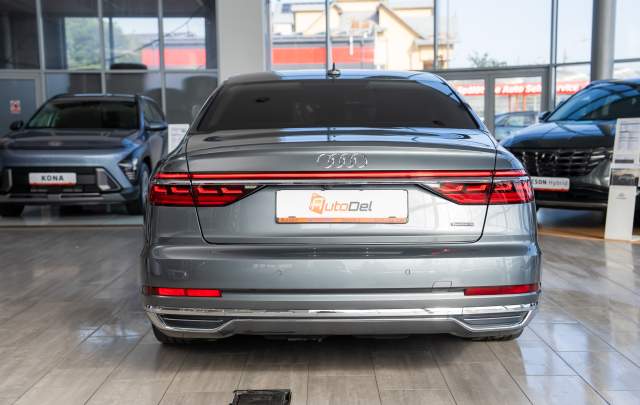 Audi A8 3.0TFSIe 449CP Plug-in