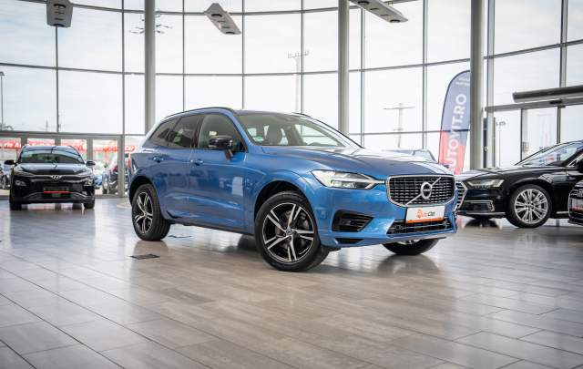 Volvo XC60 2.0 Plug-in Hybrid 390cp 4x4 R-Design
