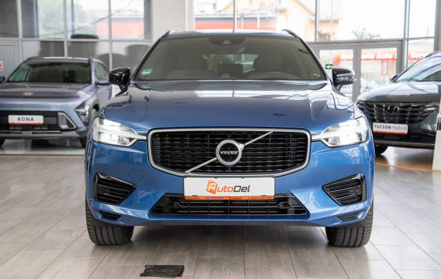 Volvo XC60 2.0 Plug-in Hybrid 390cp 4x4 R-Design